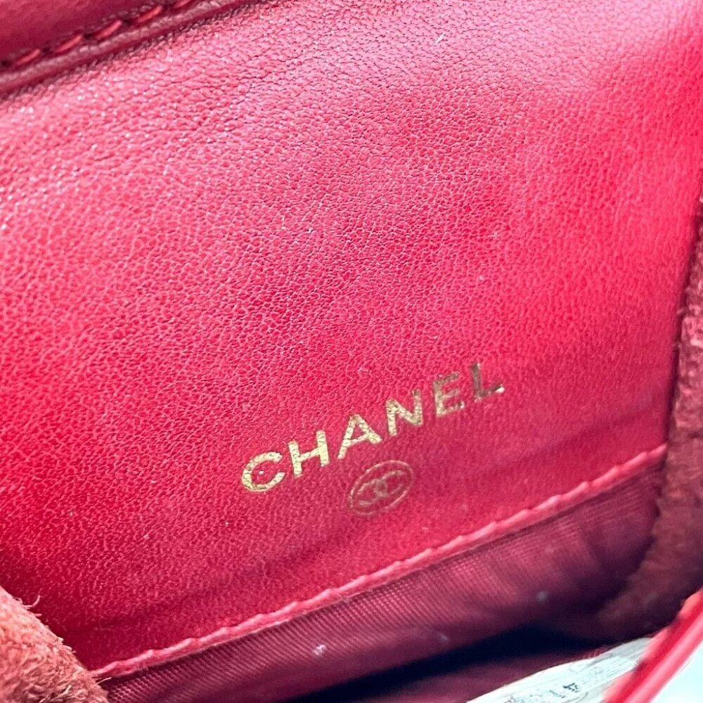 CHANEL Chain Pochette Pouch Shoulder Bag Patent Leather Red x GoldHardware - Picture 13 of 13